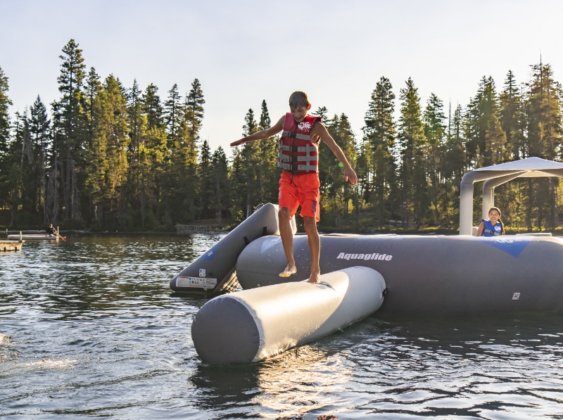 Aquaglide Recoil 14ft and 17ft Inflatable Water Park - Image 4